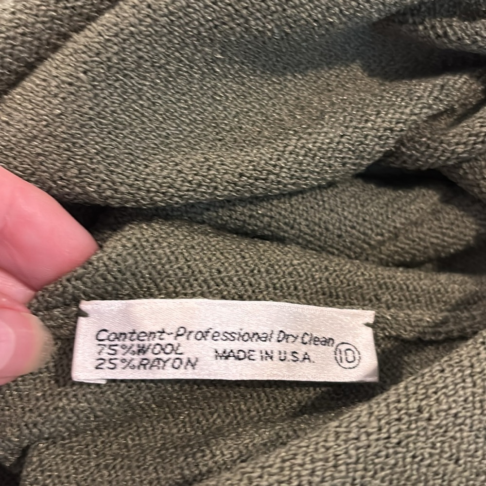 Vintage 80’s Don Sayres for Wellmore. Olive Green Wool Rayon Knit Dress Size 10 - Picture 8 of 9